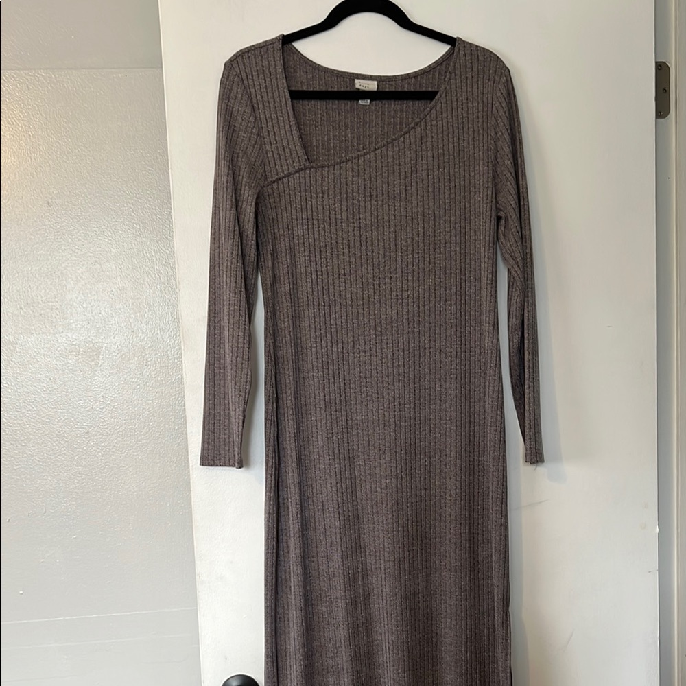 A New Day: Elegant Gray Ribbed Dress